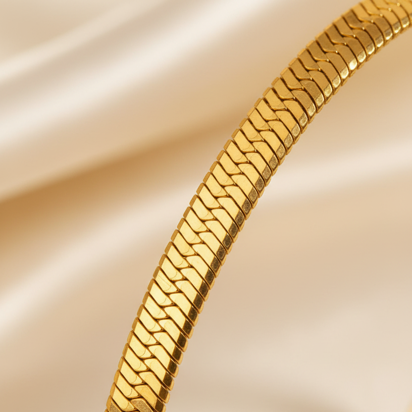 Snake Bone Bracelet - Close Up Links